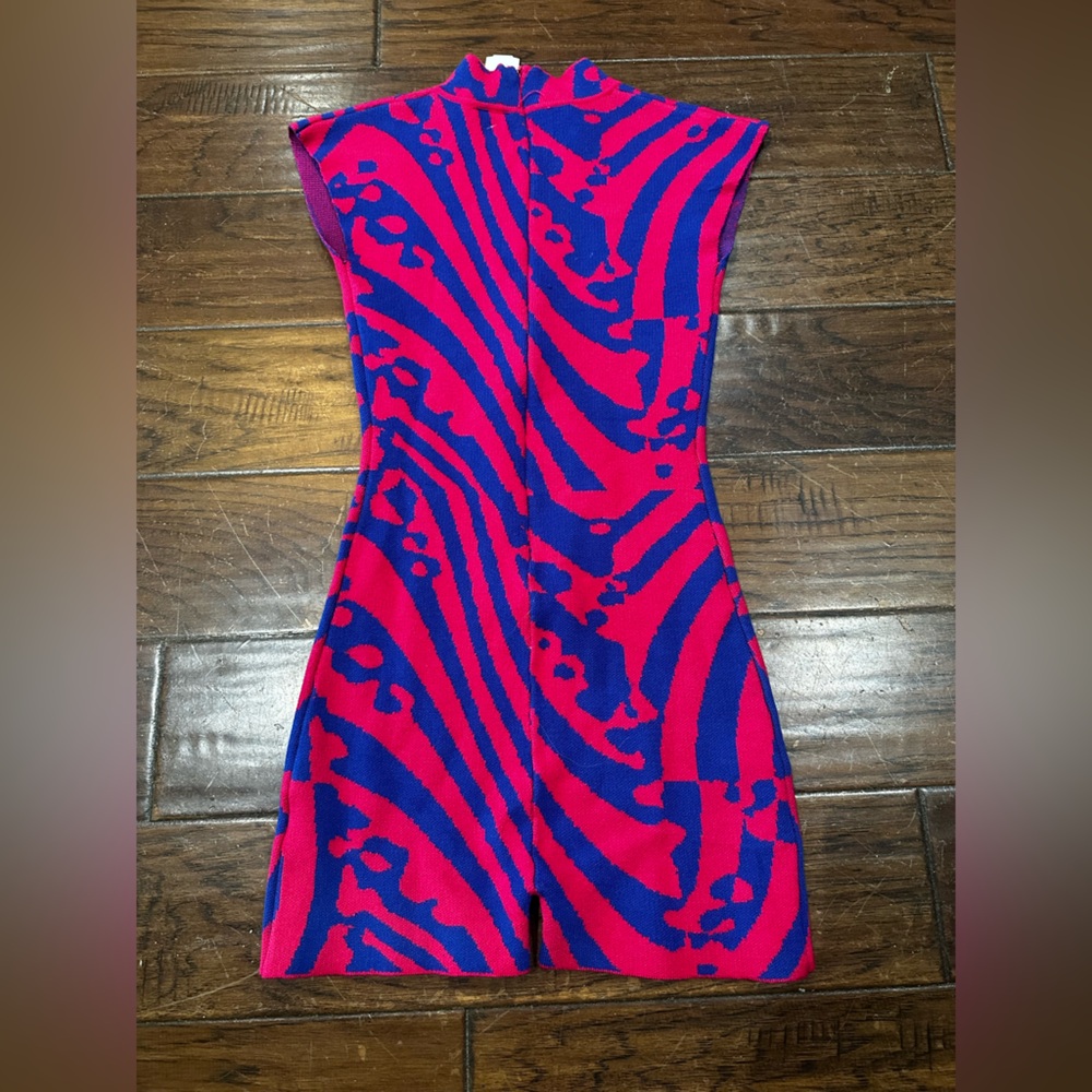 Vibrant Pink and Blue Patterned Short Romper‎ Size S - Picture 3 of 4
